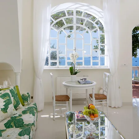 Boheme Exclusive Luxury Aparthotel 4*