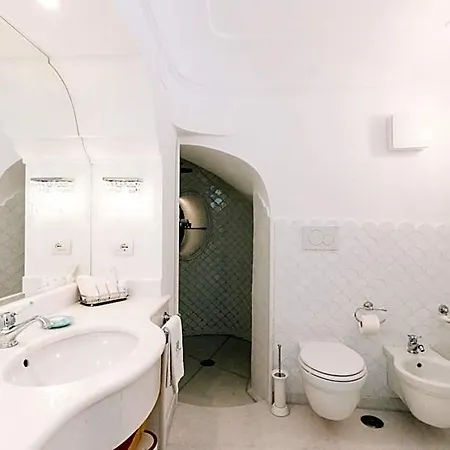 Boheme Exclusive Luxury Aparthotel 4*